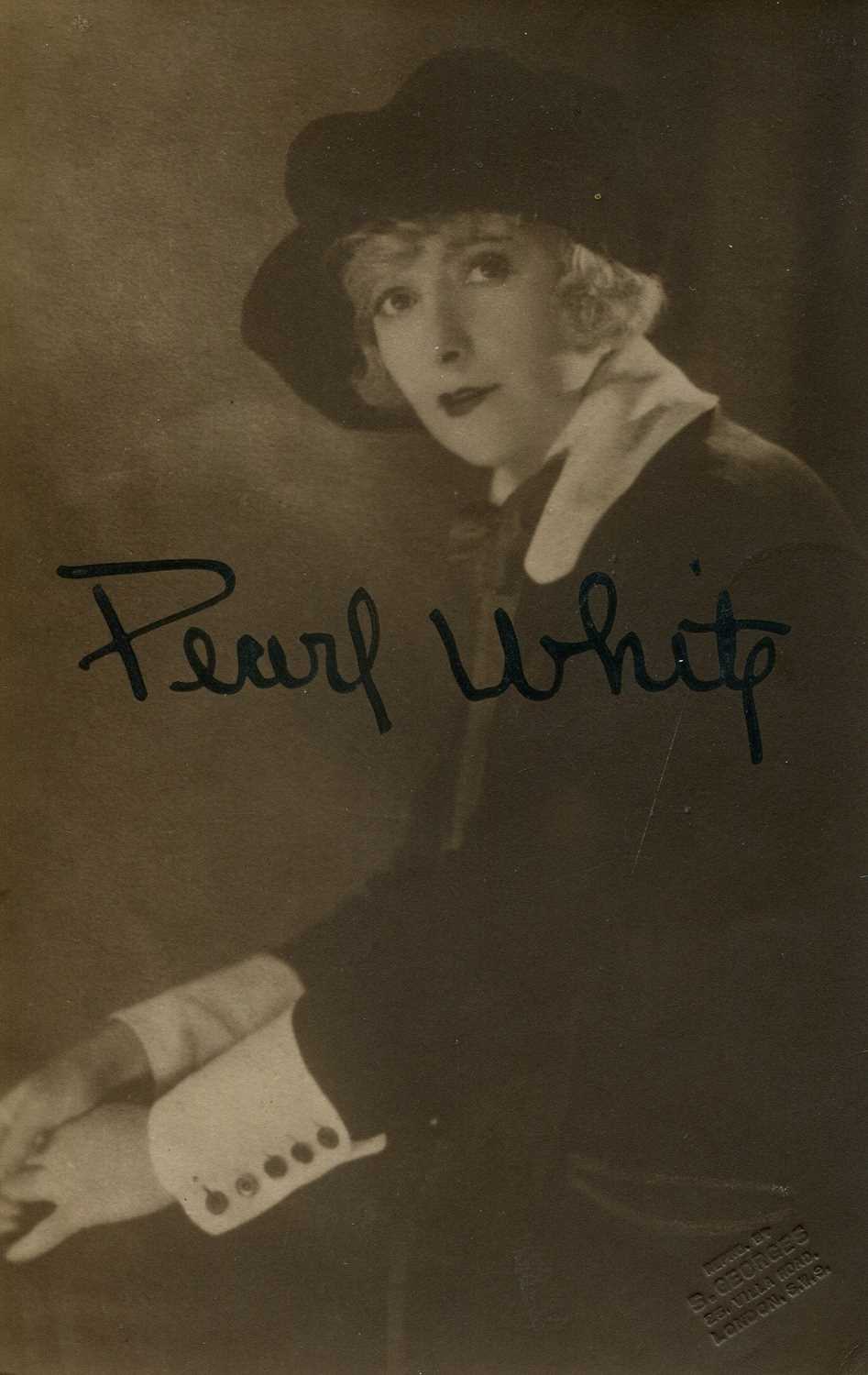 Lot 18 - WHITE PEARL: (1889-1938)