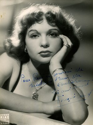 Lot 423 - FRENCH ACTRESSES