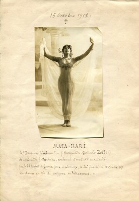 Lot 1025 - MATA HARI: (1876-1917)