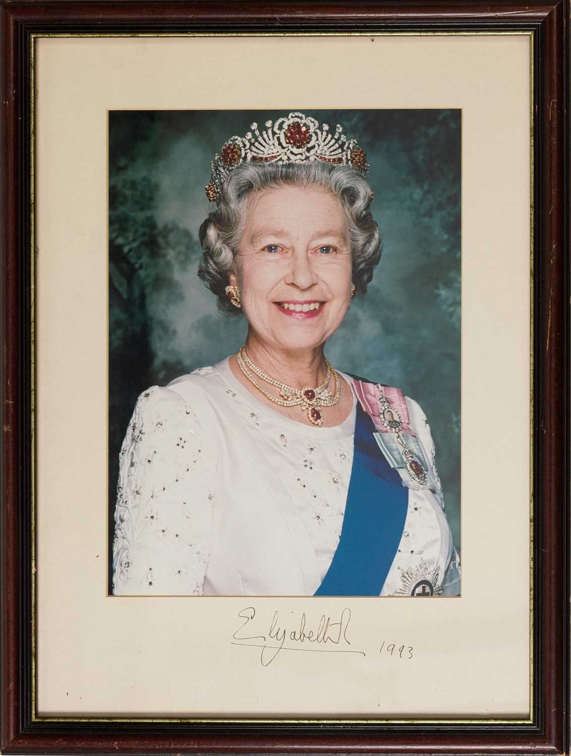 Lot 1321 - ELIZABETH II: (1926-2022)