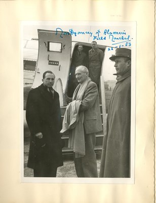 Lot 862 - [ALBUM AMICORUM] - [GALLAND JEAN-PAUL]: (1913-1991)