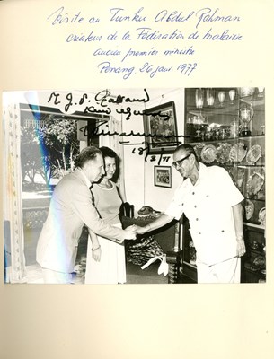 Lot 862 - [ALBUM AMICORUM] - [GALLAND JEAN-PAUL]: (1913-1991)