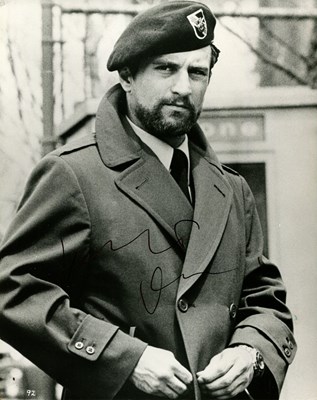 Lot 27 - DE NIRO ROBERT: (1943- )