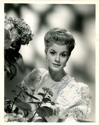 Lot 46 - URE MARY: (1933-1975)