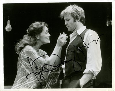 Lot 159 - DUNAWAY FAYE & VOIGHT JON
