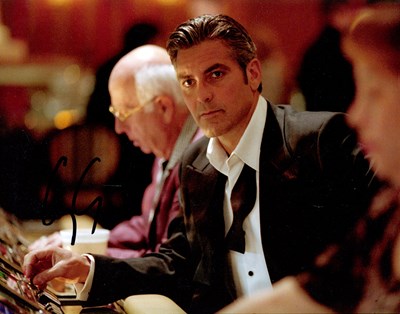 Lot 10 - CLOONEY GEORGE: (1961- )