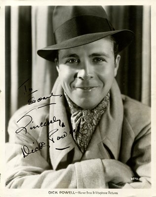 Lot 82 - HOLLYWOOD ACTORS: (x7)