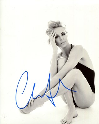 Lot 389 - THERON CHARLIZE: (1975- )