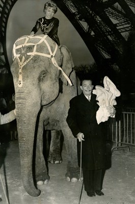Lot 396 - [DALI SALVADOR]: (1904-1989)