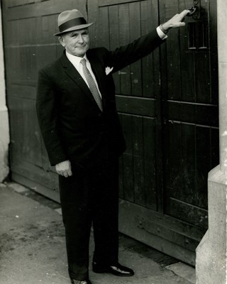 Lot 719 - PIERREPOINT ALBERT: (1905-1992)
