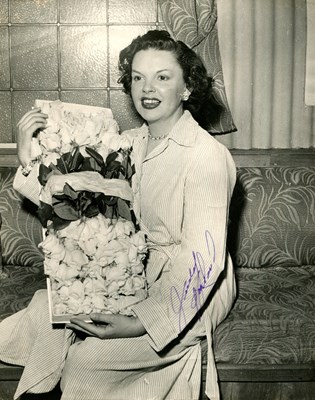 Lot 22 - GARLAND JUDY: (1922-1969)
