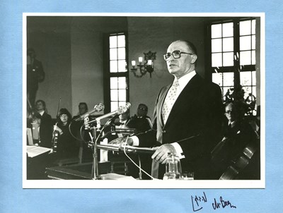 Lot 470 - BEGIN MENACHEM: (1913-1992