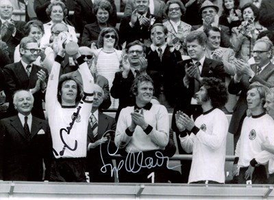 Lot 507 - BECKENBAUER FRANZ: (1945-2024)