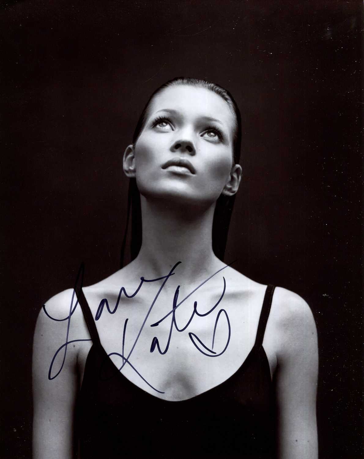 Lot 1332 - MOSS KATE: (1974- )