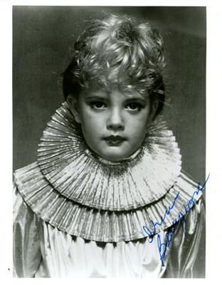 Lot 204 - BARRYMORE DREW: (1975- )