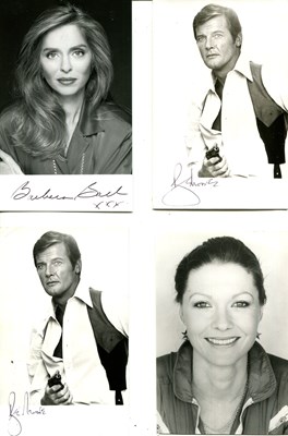 Lot 234 - JAMES BOND: (x17)