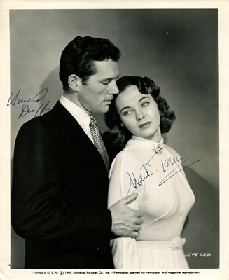 Lot 257 - ILLEGAL ENTRY