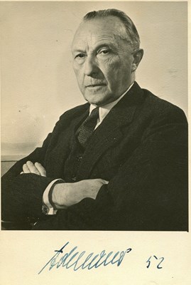 Lot 1649 - ADENAUER KONRAD: (1876-1967)