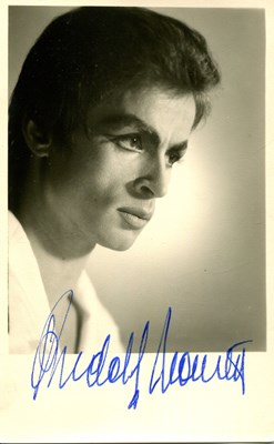 Lot 870 - NUREYEV RUDOLF: (1938-1993)
