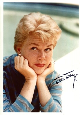 Lot 731 - DAY DORIS: (1922-2019)
