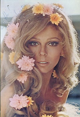 Lot 769 - SINATRA NANCY: (1940- )