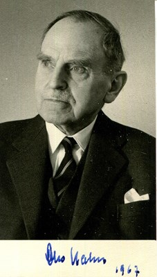 Lot 907 - HAHN OTTO: (1879-1968)