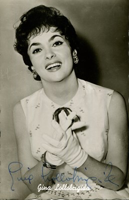 Lot 715 - LOLLOBRIGIDA GINA: (1927-2023)