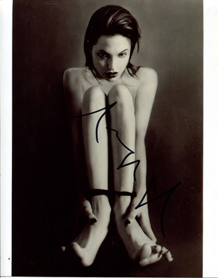 Lot 31 - JOLIE ANGELINA: (1975- )