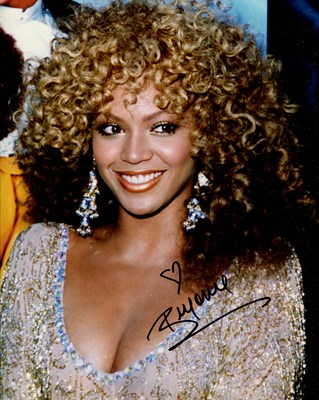 Lot 513 - BEYONCE: (1981- )