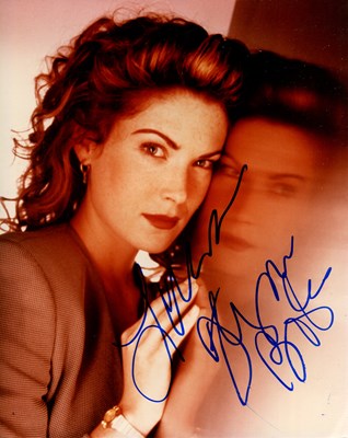 Lot 34 - ACTRESSES: (x11)